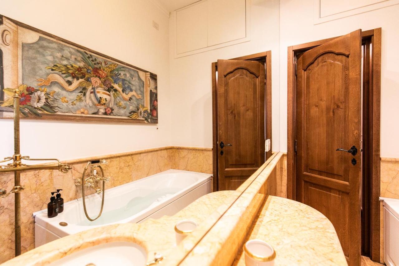 Klimt - Jacuzzi 5 Star - Luxury Design Apartment Mailand Exterior foto