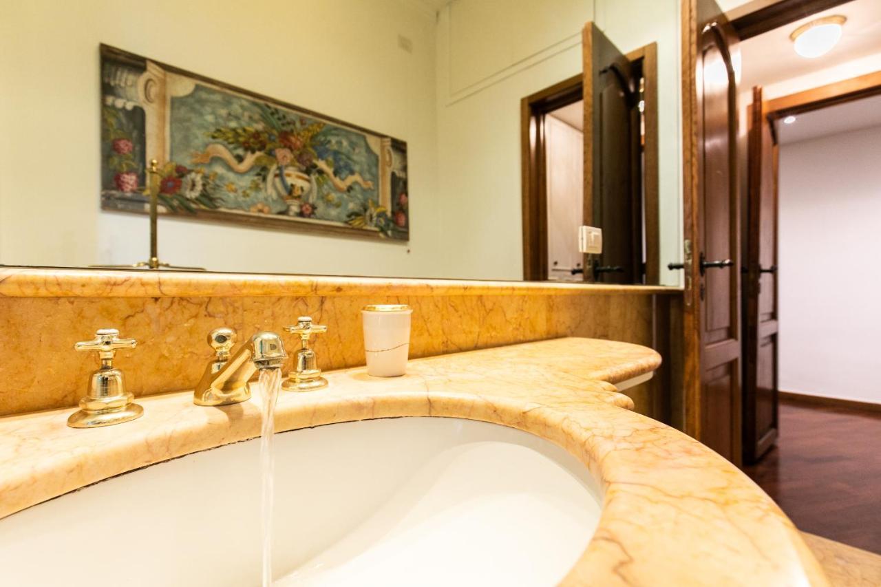 Klimt - Jacuzzi 5 Star - Luxury Design Apartment Mailand Exterior foto