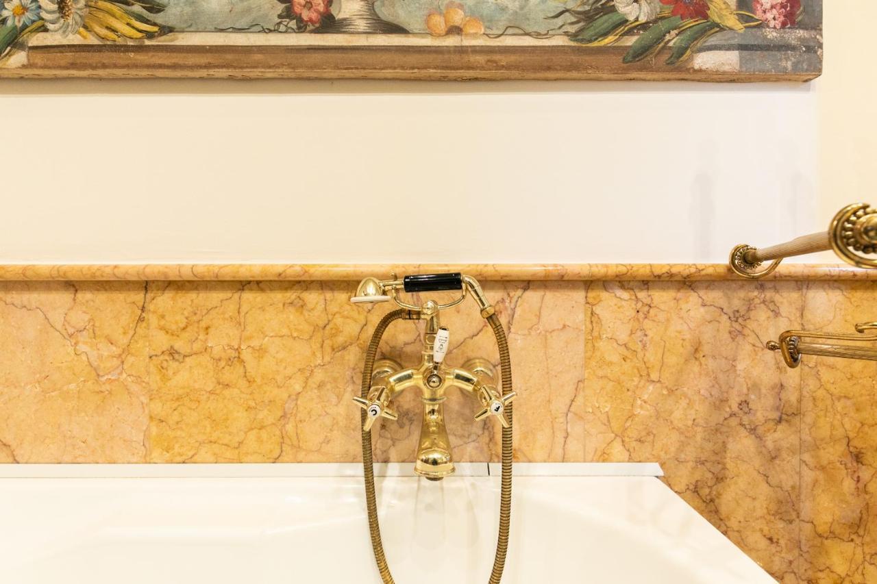 Klimt - Jacuzzi 5 Star - Luxury Design Apartment Mailand Exterior foto