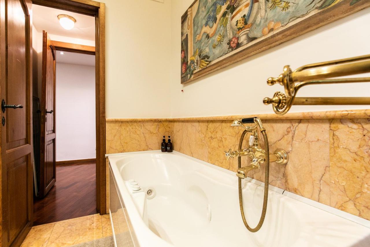 Klimt - Jacuzzi 5 Star - Luxury Design Apartment Mailand Exterior foto